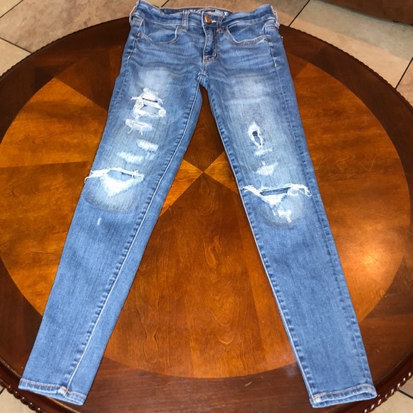 American Eagle Outfitters Denim - AEO Super Stretch Distressed Jegging Size 2